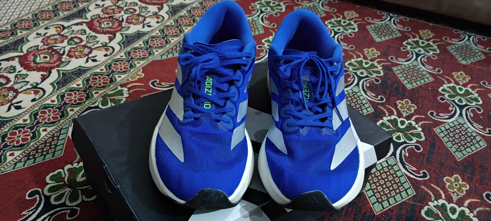 Armani emporio EA7 . Adidas adizero EVO