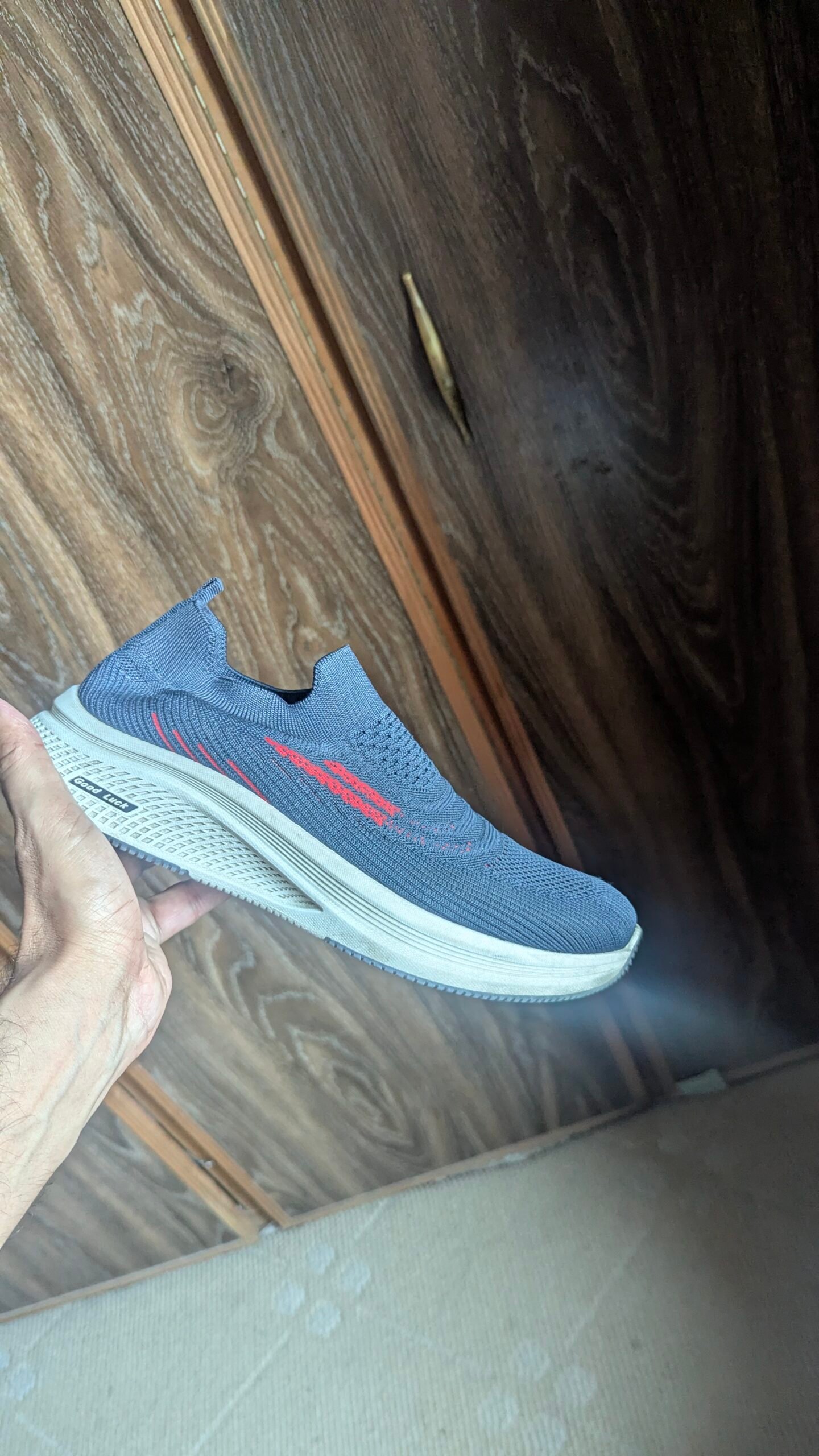 Skechers (Local)