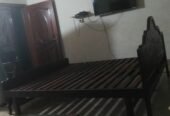 Kind size bed with 1 side table