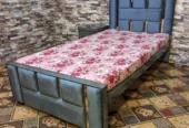 single bed Good loking nd good Quality
