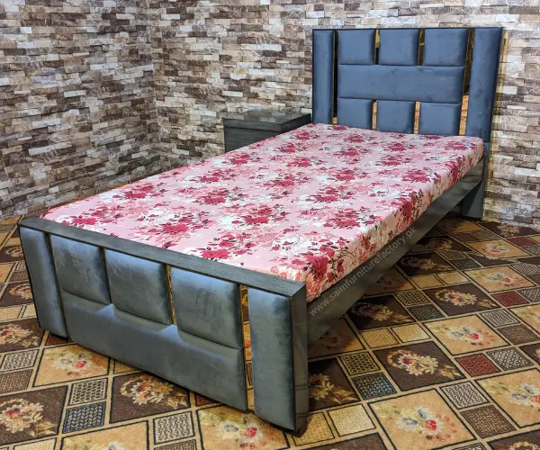 single bed Good loking nd good Quality