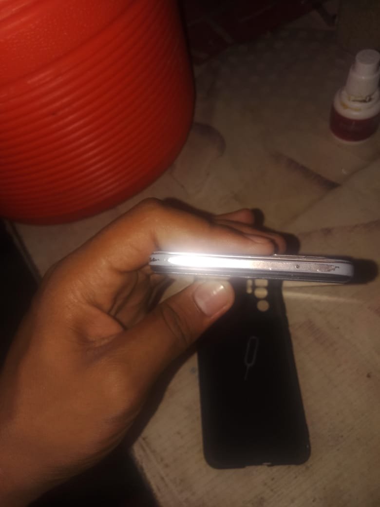 Vivo V23e condition normal panel change shade Wala but origi