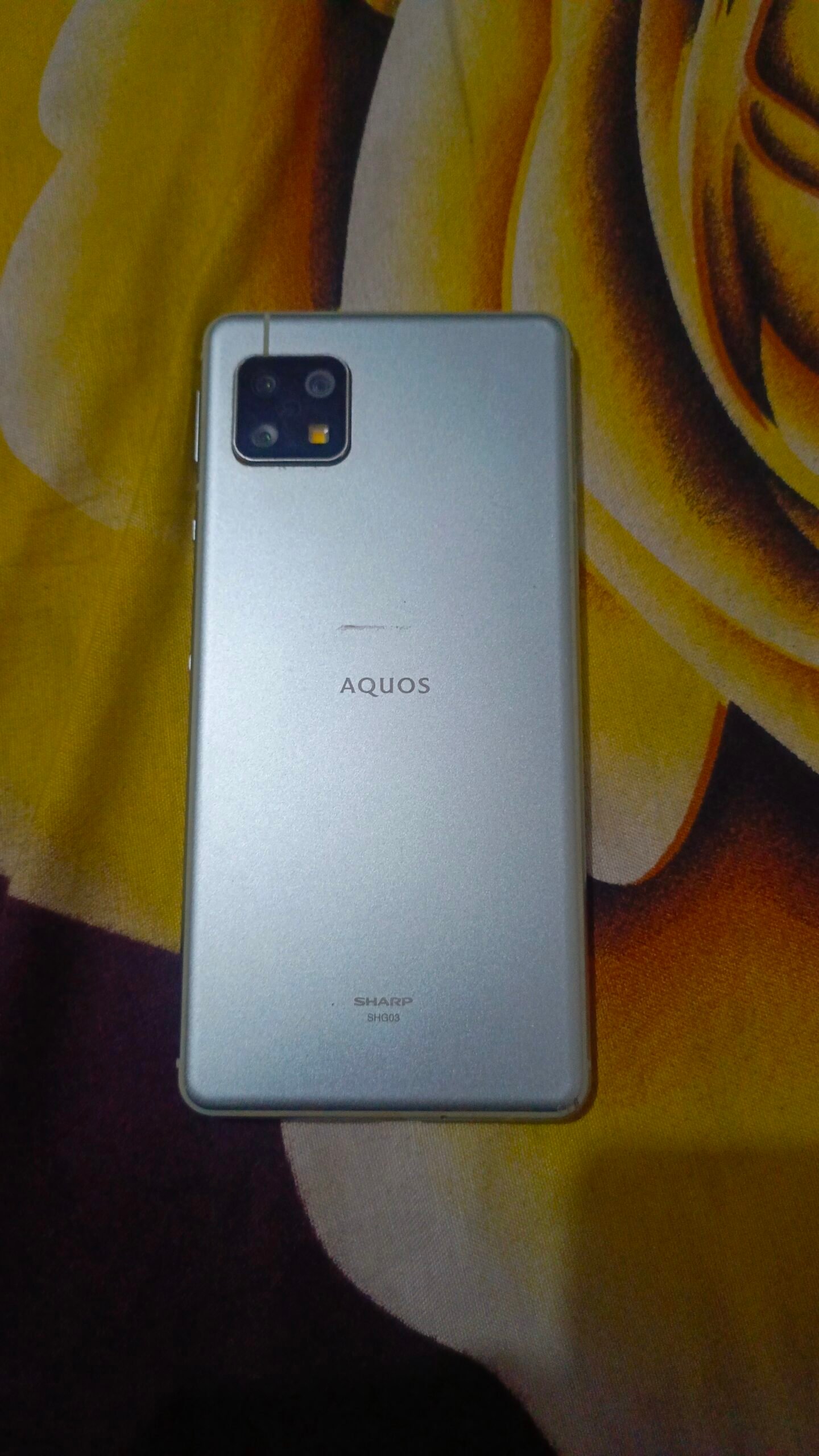 AQUOS SENSE 5G