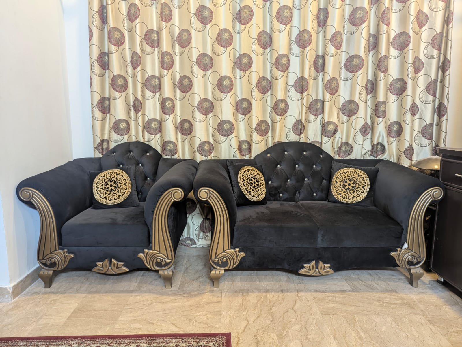 Sofa set