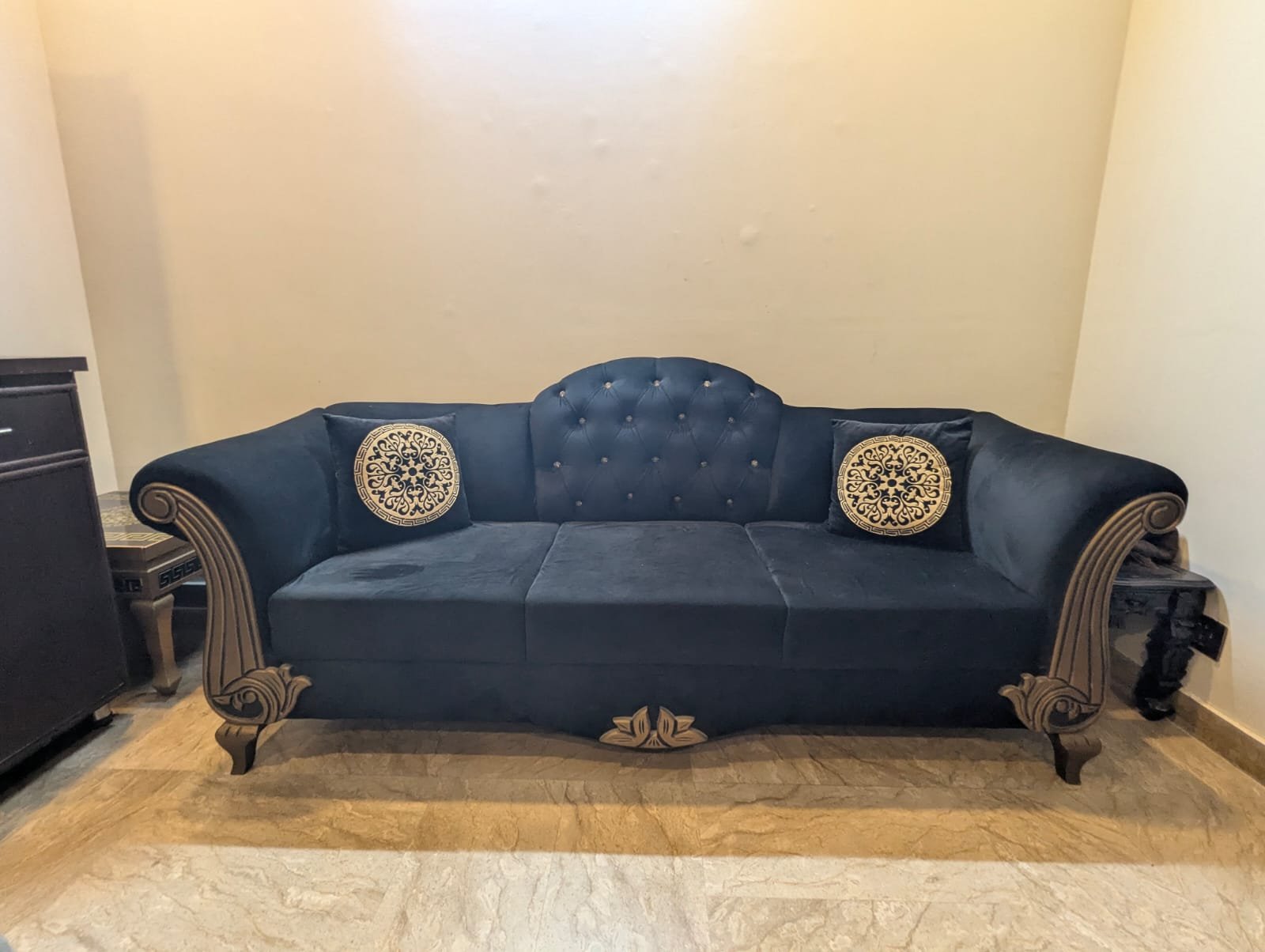 Sofa set