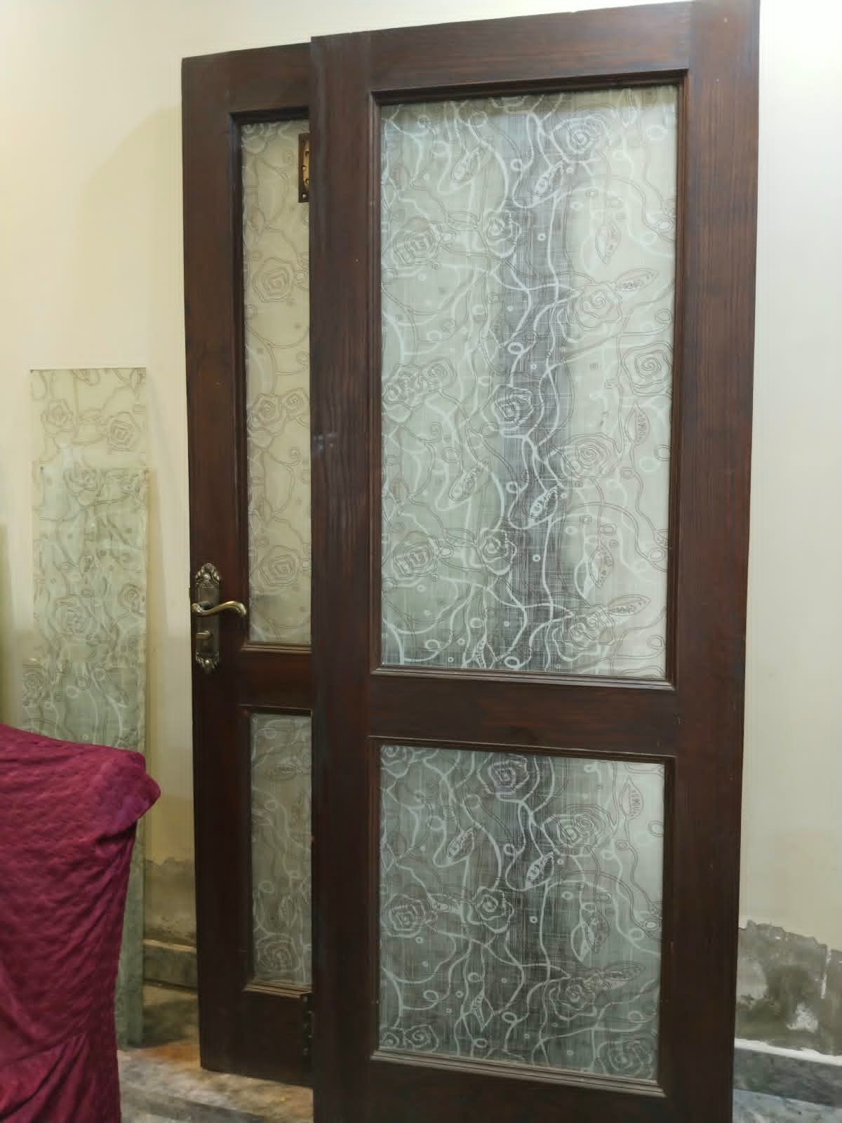 Drawing room (woodenmirror)doors