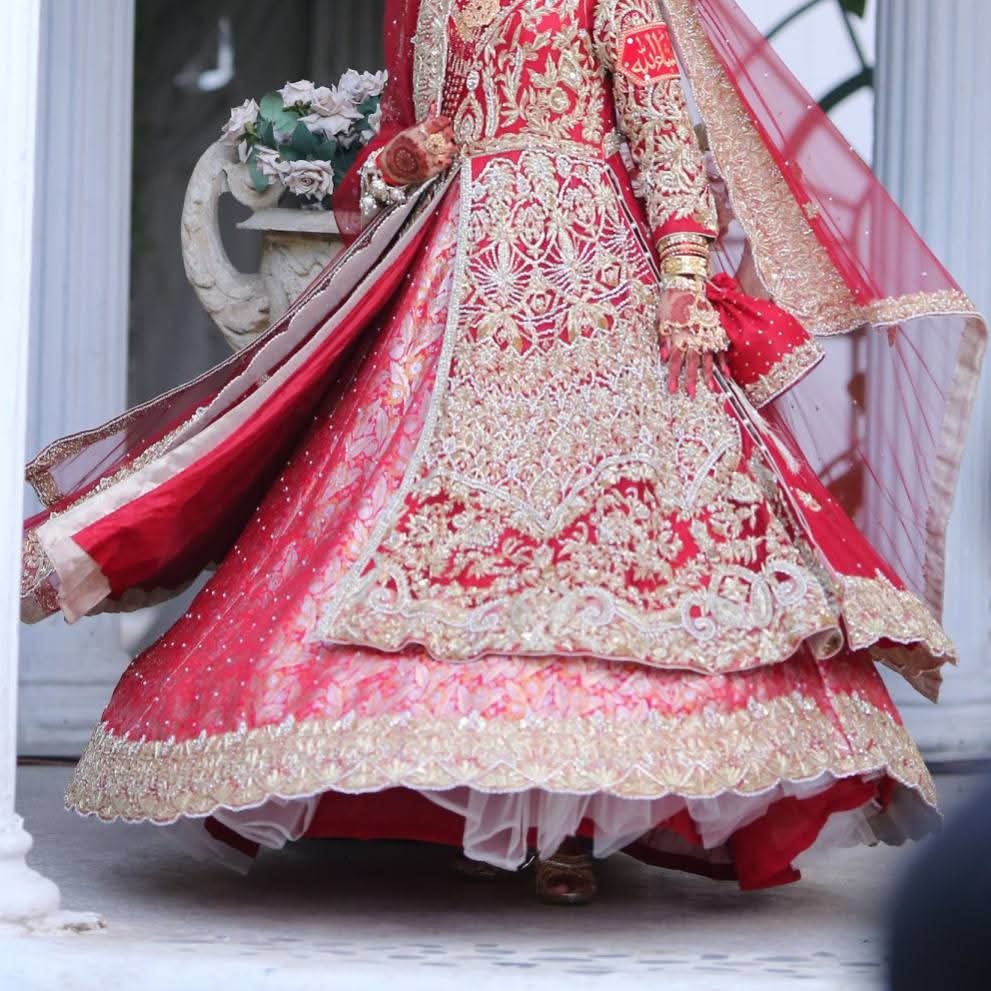 Red wedding lehnga, bridal red dress, Bridal lehnga
