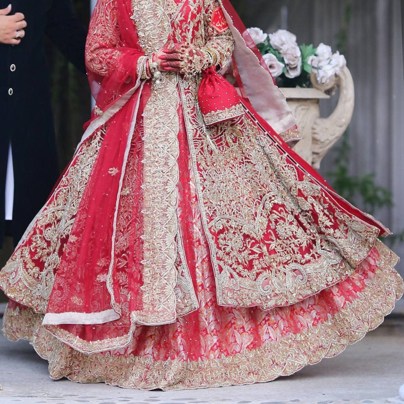 Red wedding lehnga, bridal red dress, Bridal lehnga