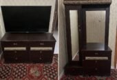 Queen size wooden bed