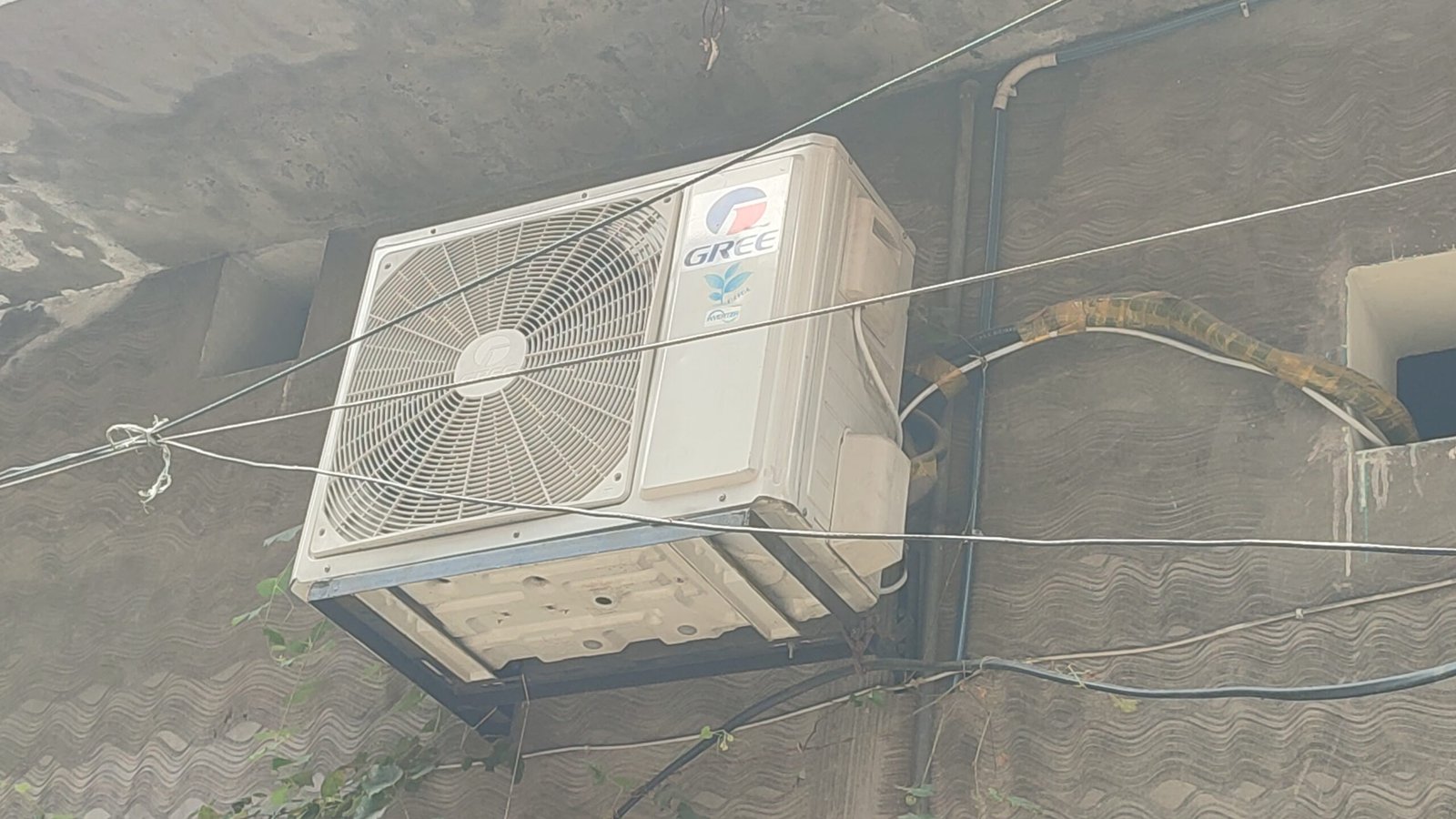 Gree 2 Ton Split AC – For Sale in Lahore