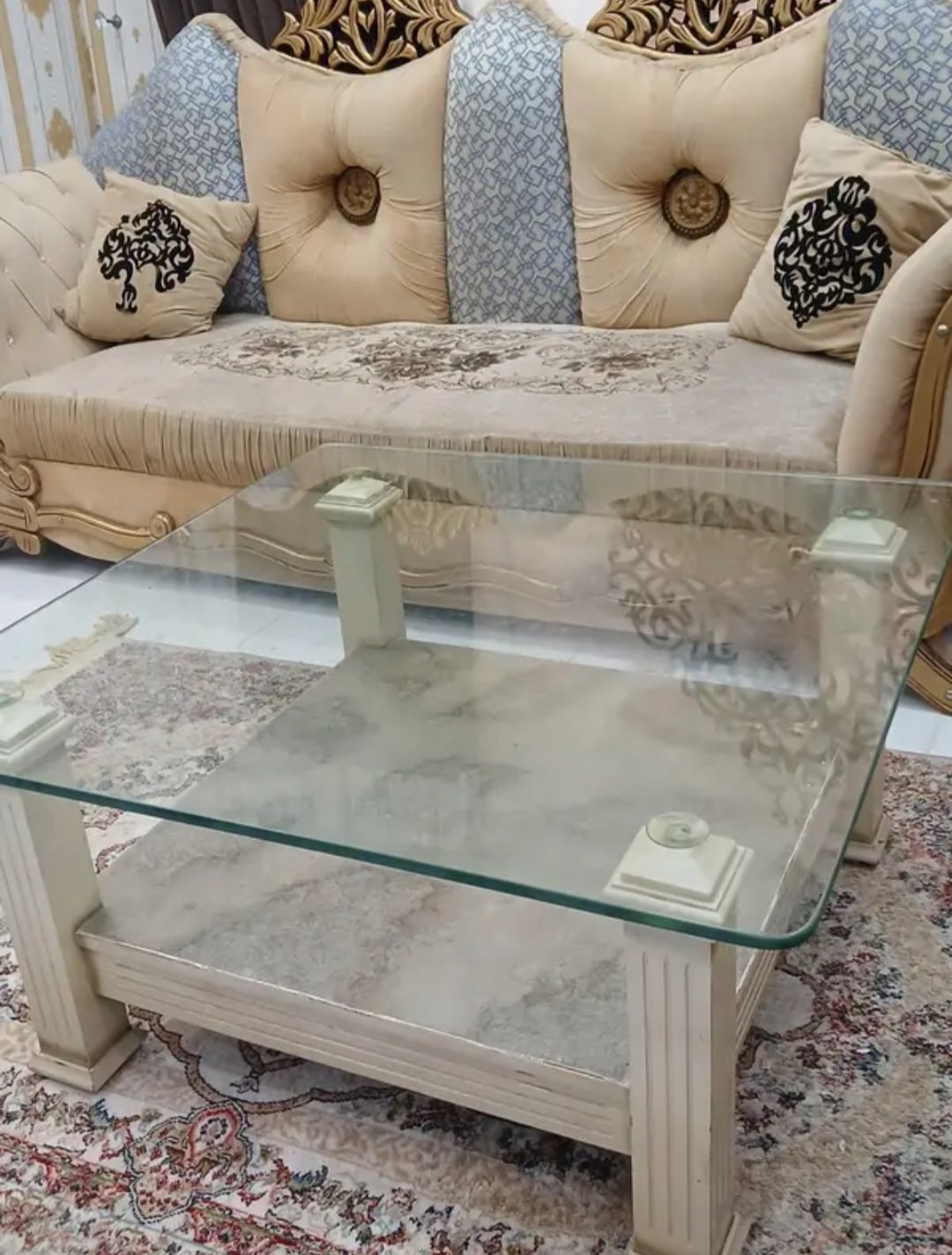 6 SEATER DINING TABLE