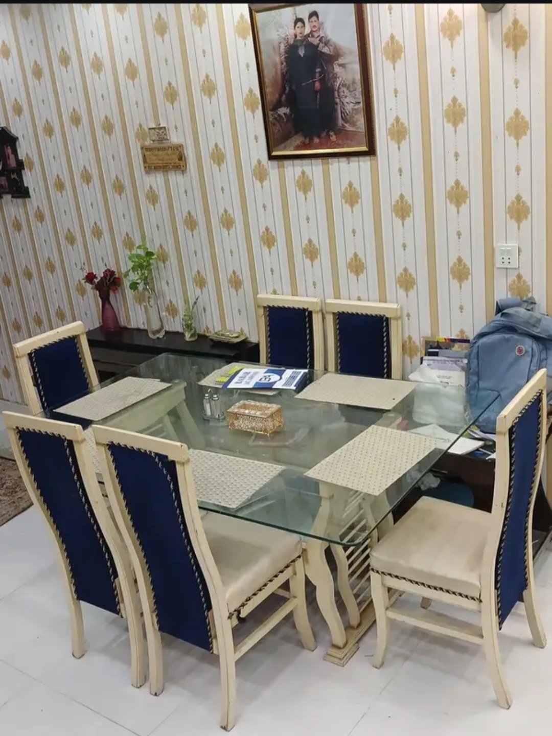 6 SEATER DINING TABLE