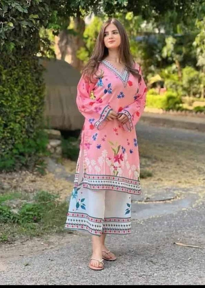 Fabric: Lawn • Pattern: Printed