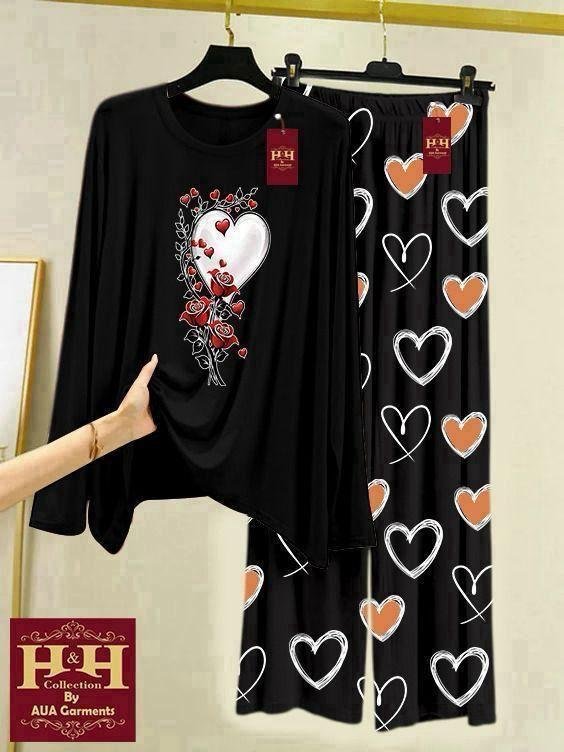 • Shirt Fabric: Cotton Jersey • Pattern: Printed
