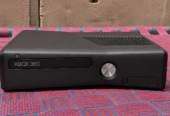 XBOX 360 J-TAG WITH WIRED AND WIRELESS CONTROLLER