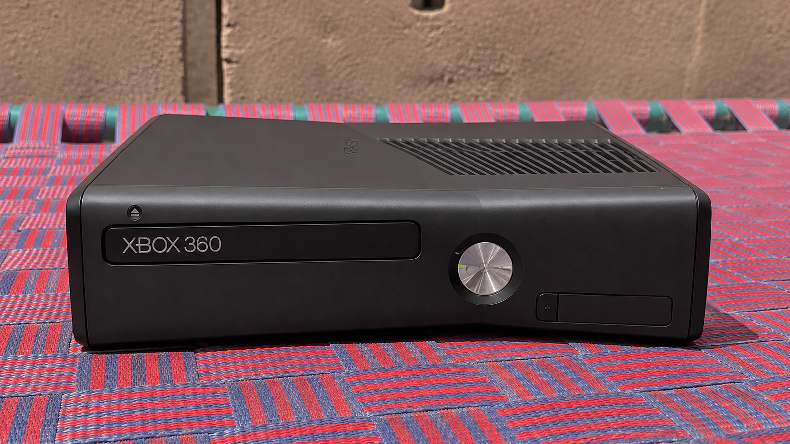 XBOX 360 J-TAG WITH WIRED AND WIRELESS CONTROLLER