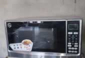 Microwave oven just like new no open no repire very less use
