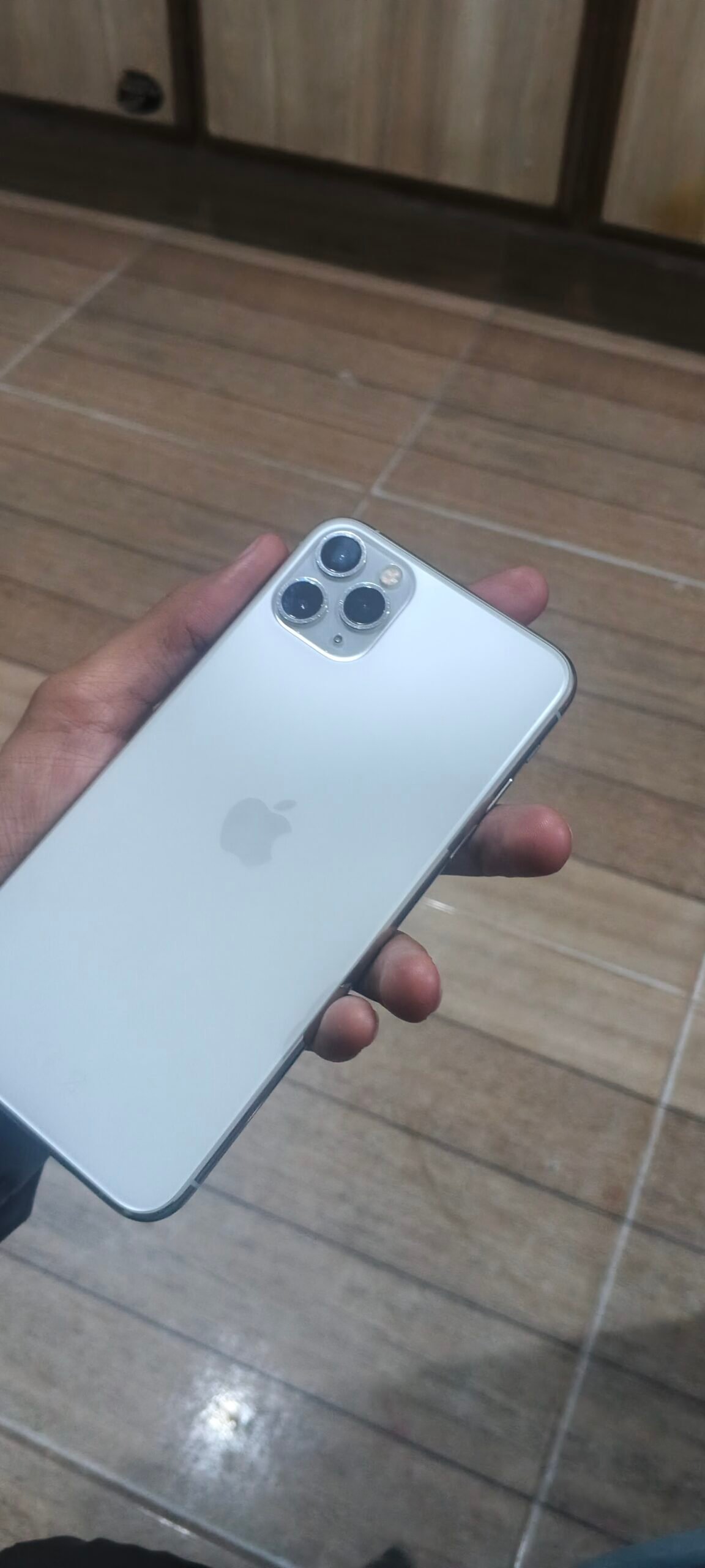 iPhone 11 Pro Max (Bypassed)
