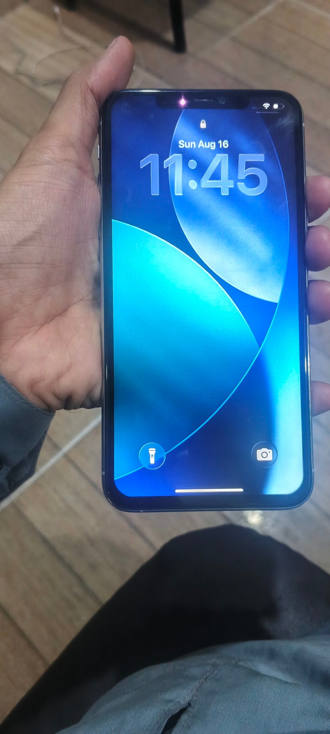 iPhone 11 Pro Max (Bypassed)