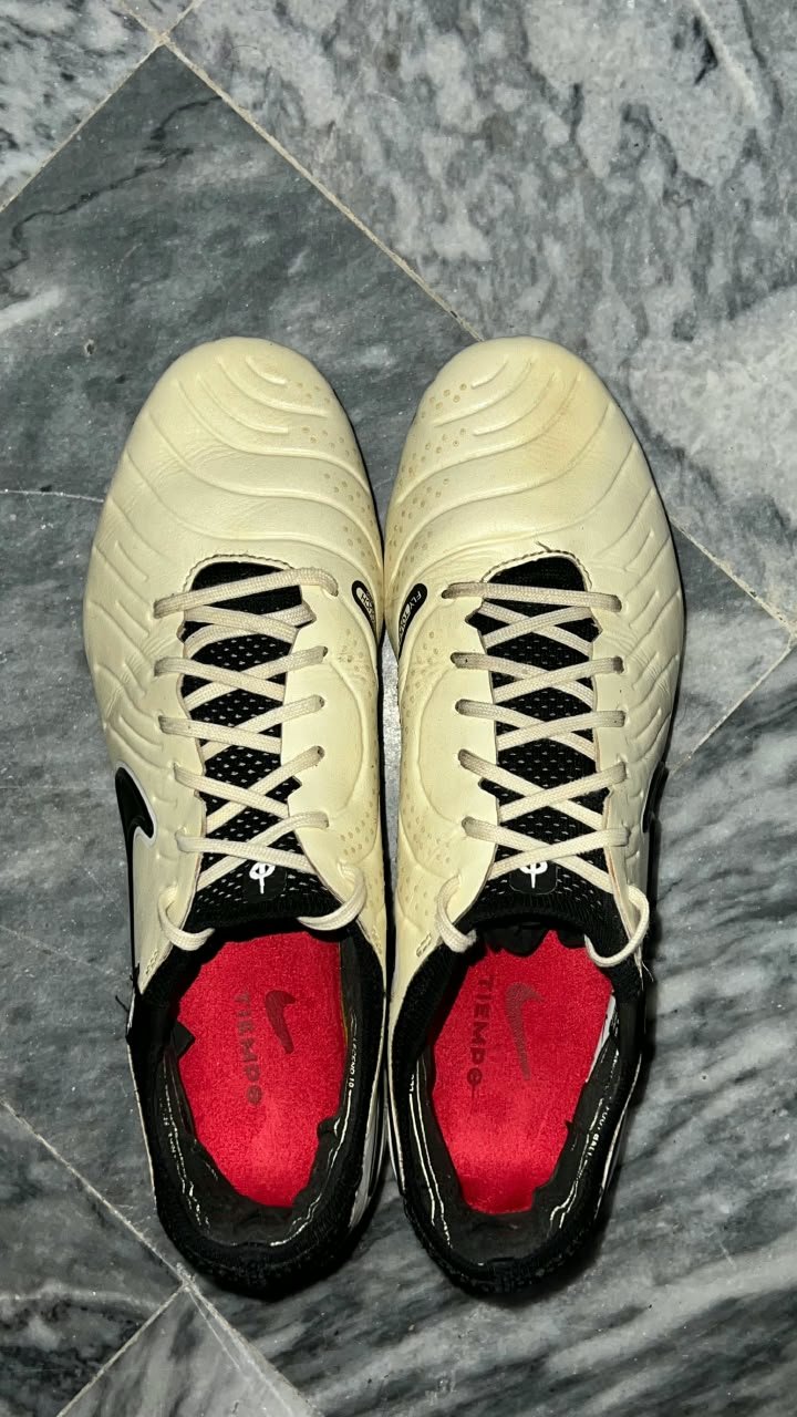 Nike Tempo football shoes