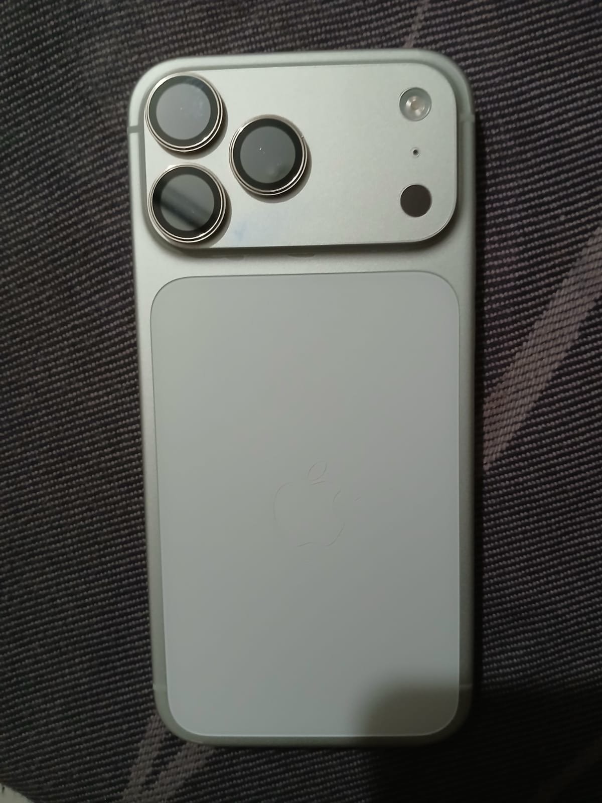 17 pro max