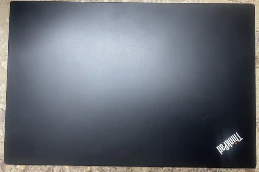 Lenovo E15 i7 10th Generation 8/256G ( 2GB graphics)