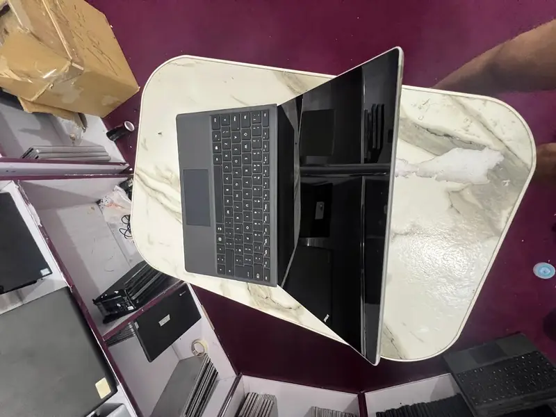Microsoft surface I5, 6th gen ,8GB RAM, 128GB Nvmv chip