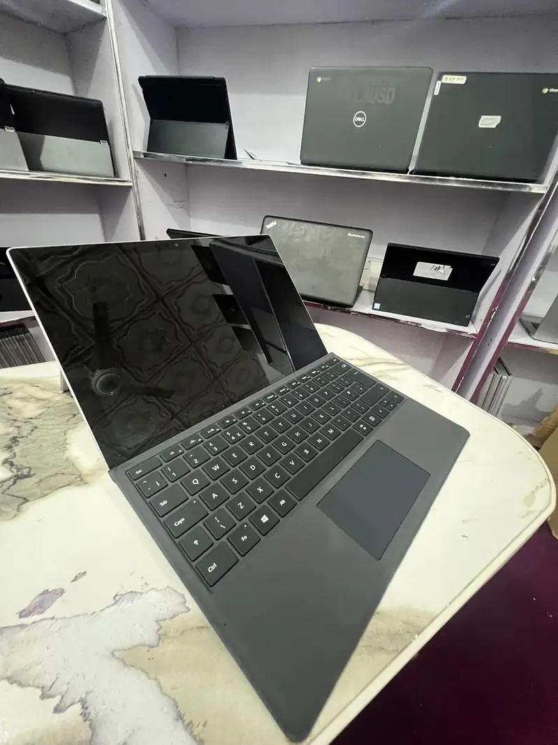 Microsoft surface I5, 6th gen ,8GB RAM, 128GB Nvmv chip