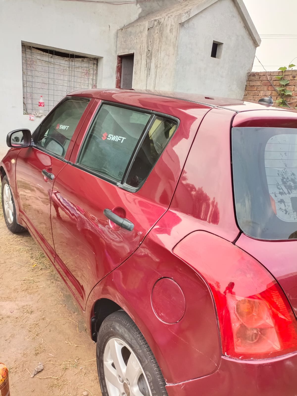 Suzuki Swift 2012 Model Urgent sale