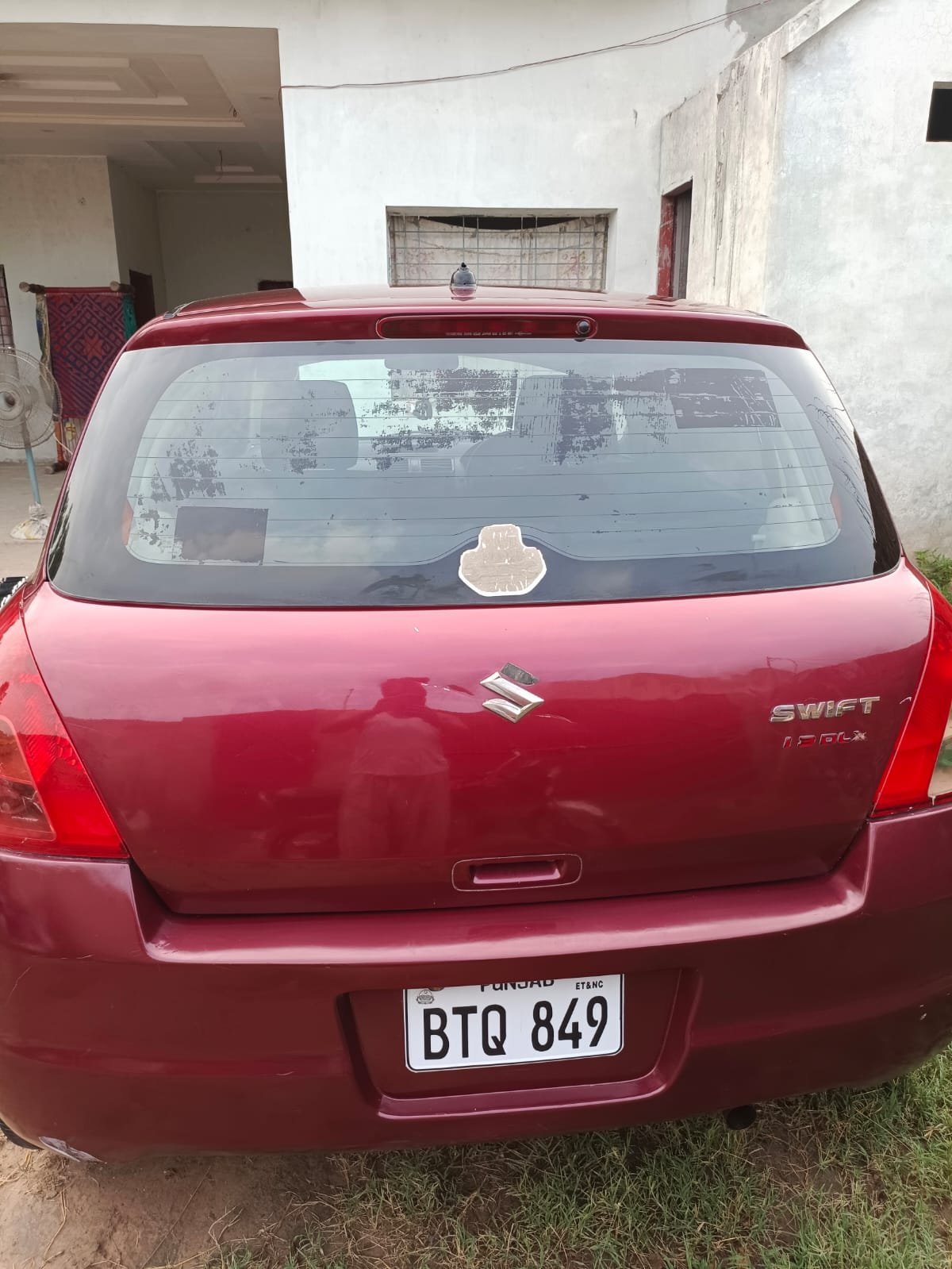 Suzuki Swift 2012 Model Urgent sale