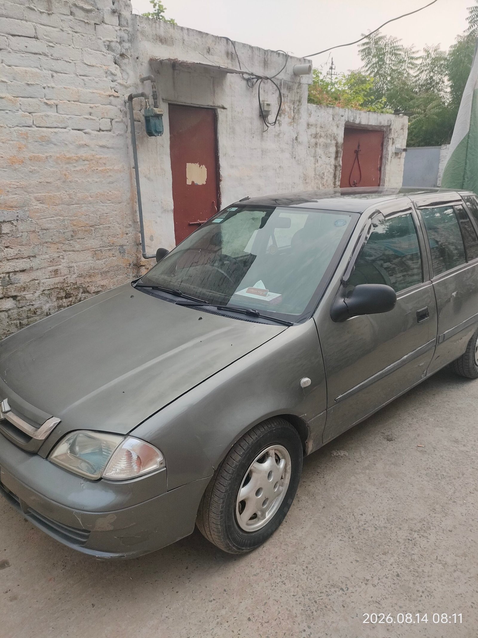 I m selling my home use Suzuki cultus 2013 model car.