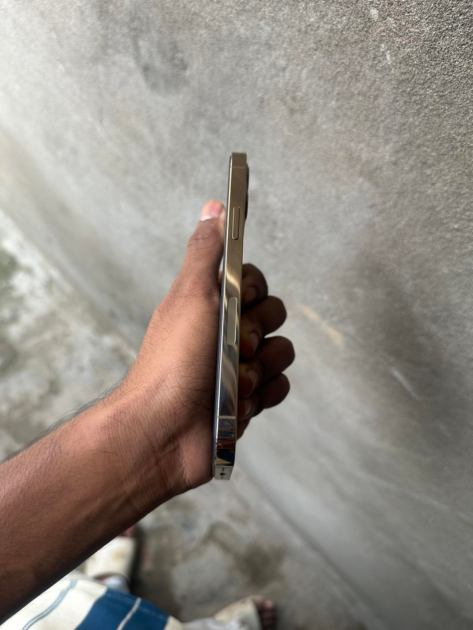 iPhone 12 Pro / 128GB / JV