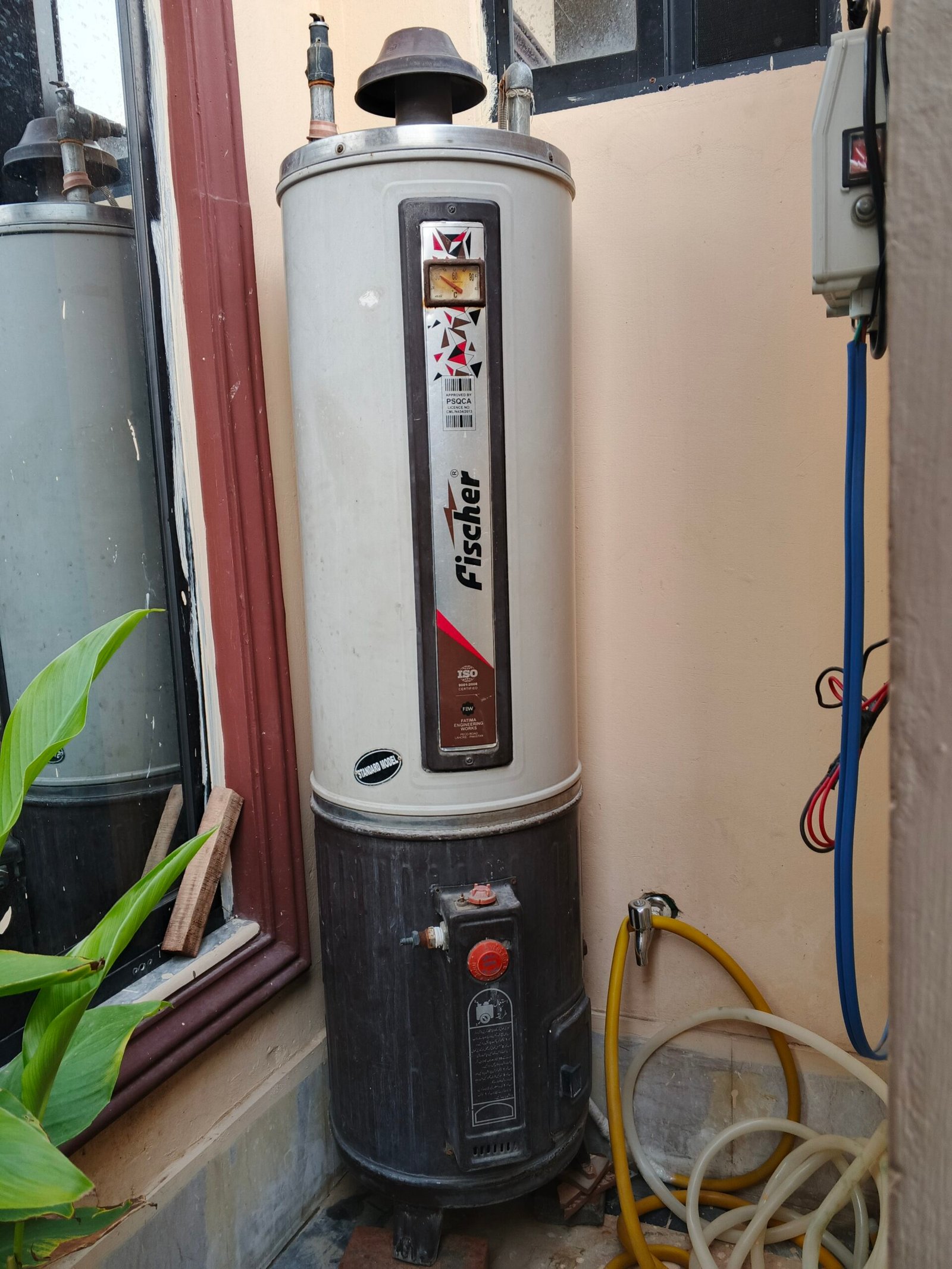 Fischer 35 Gallon Gas Geyser – Excellent Condition –