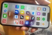 I phone 13 water pack ,85 bettery health 512 GB all ok cash