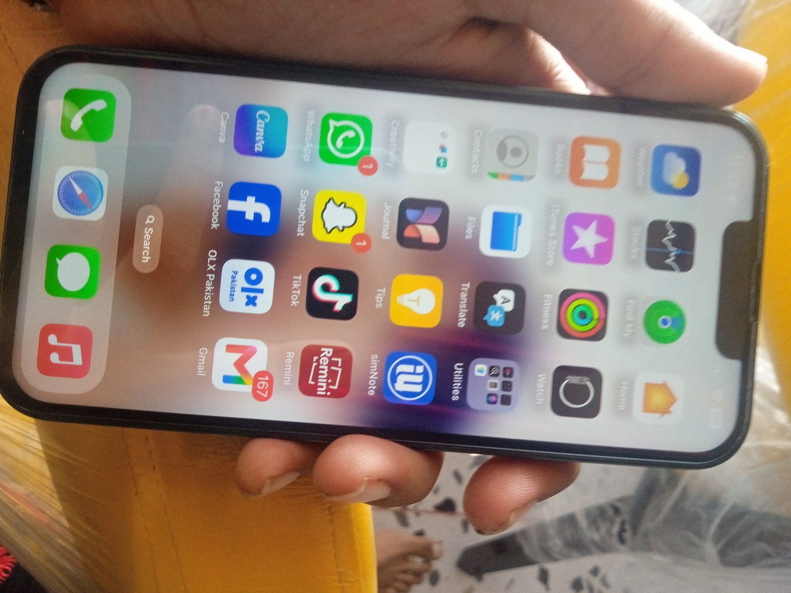 I phone 13 water pack ,85 bettery health 512 GB all ok cash