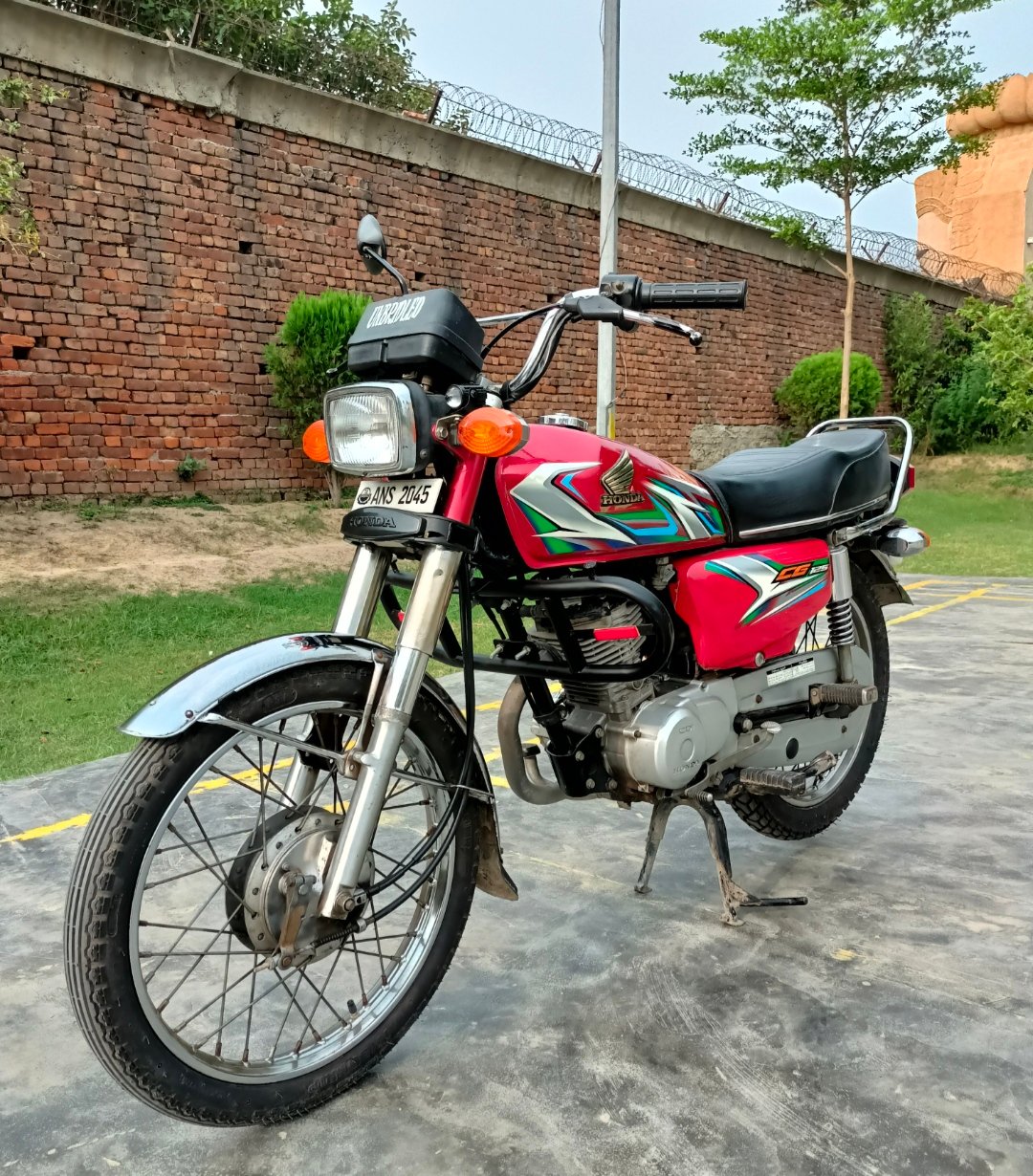 Honda CG 125 2022 Model in excellent condition.