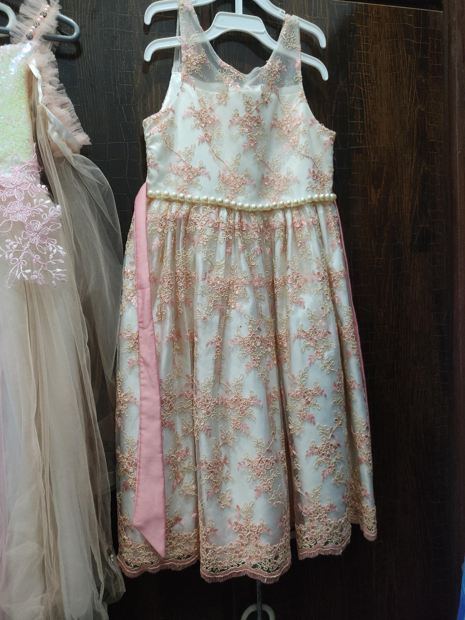 Frocks 4 sale in very good condition one time used only …