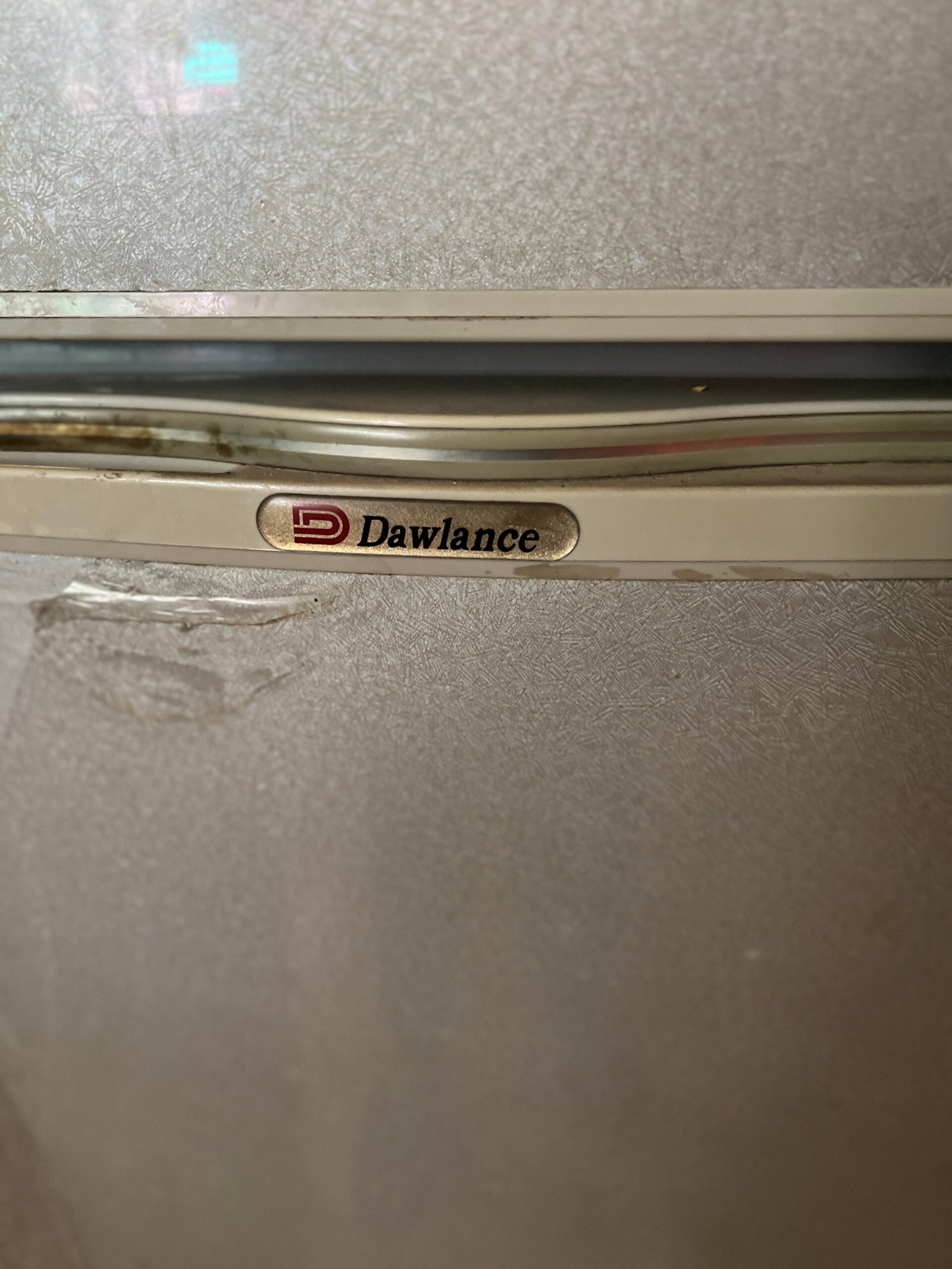 Dawlence Medium Size Refrigerator