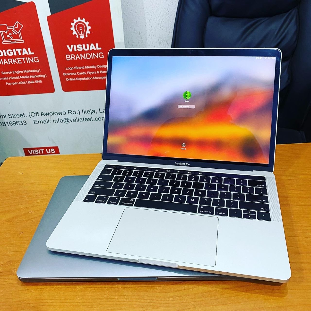 Apple MACBOOK PRO 2017