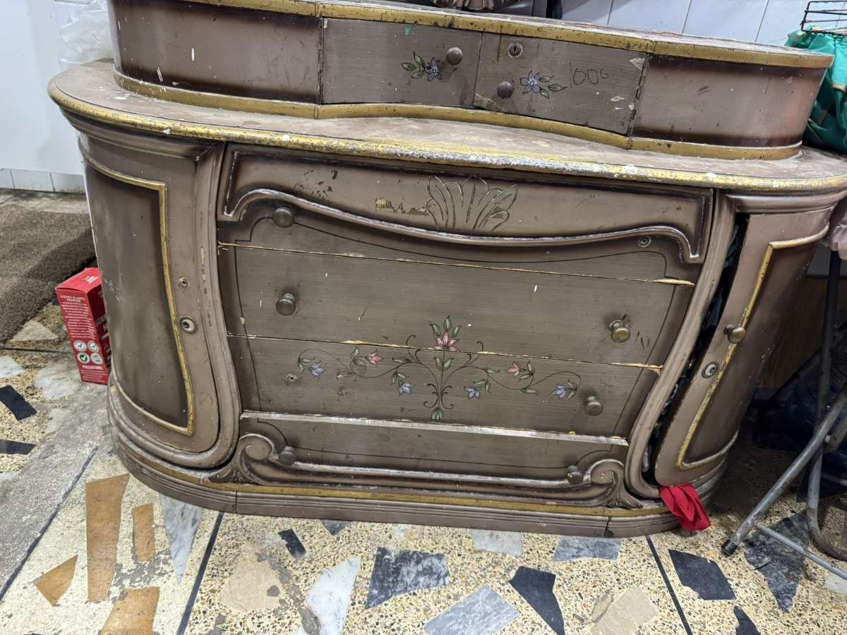 Sofa set and dressing table