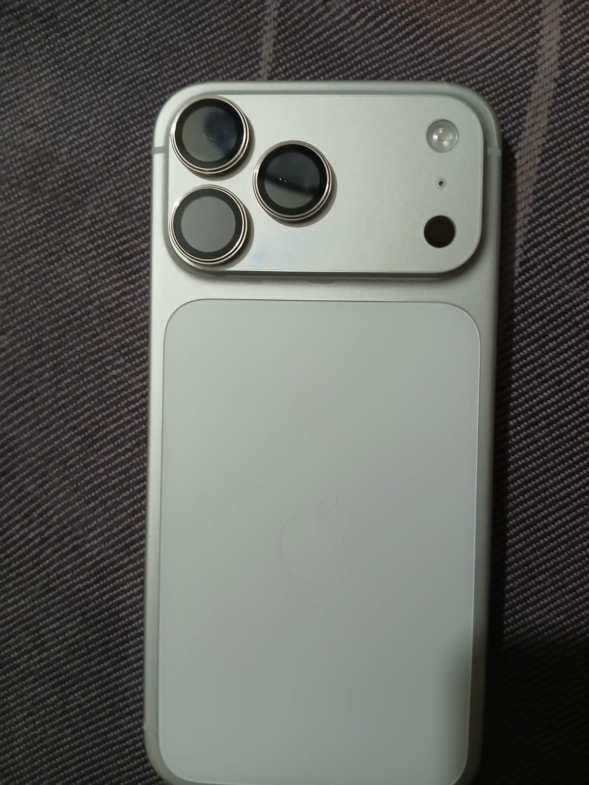 17 pro max