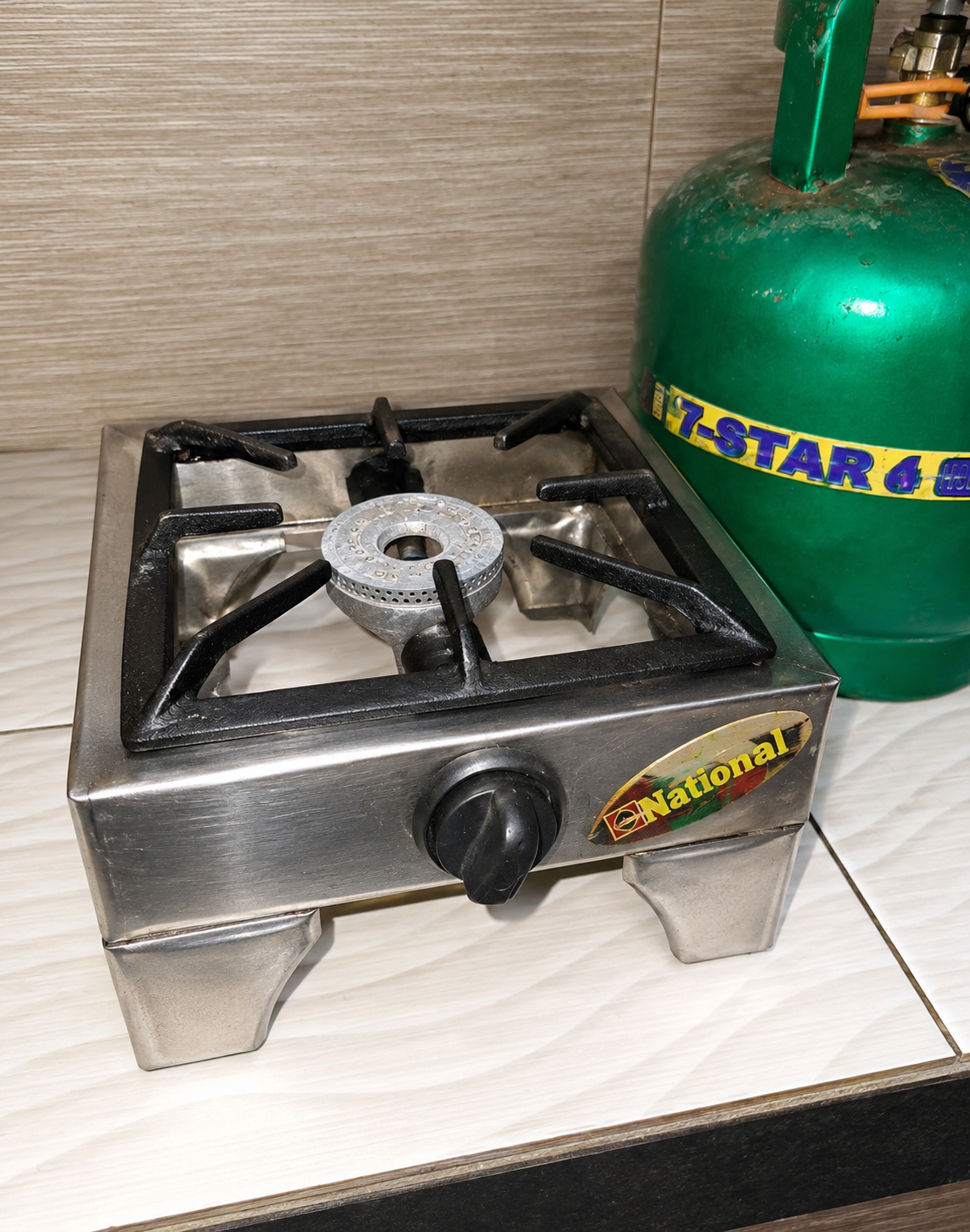 Gas Stove with 7-Star Gas Cylinder
