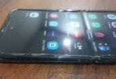 Samsung galaxy Z flip 1 4g