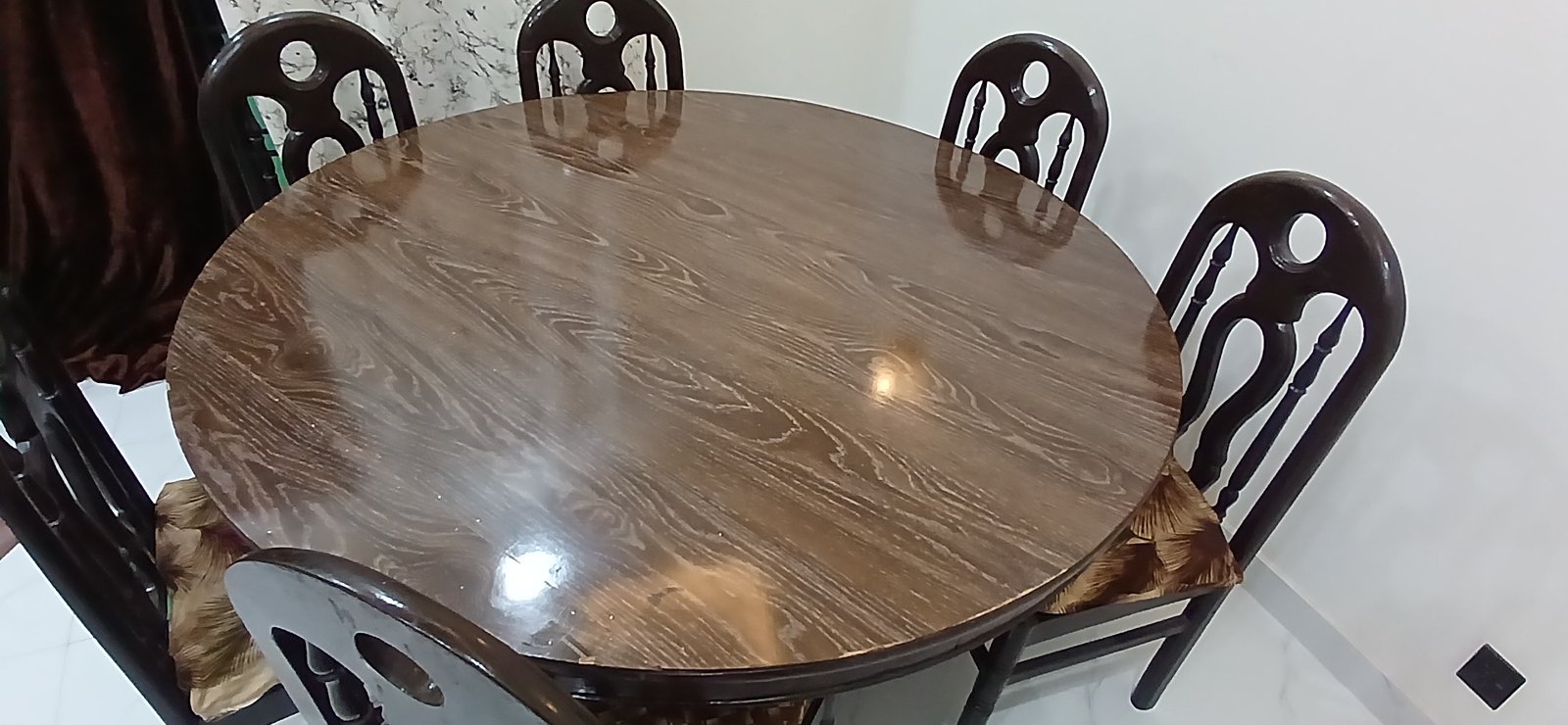 6 Seater Wooden Dining Table with Chairs – Good Condition