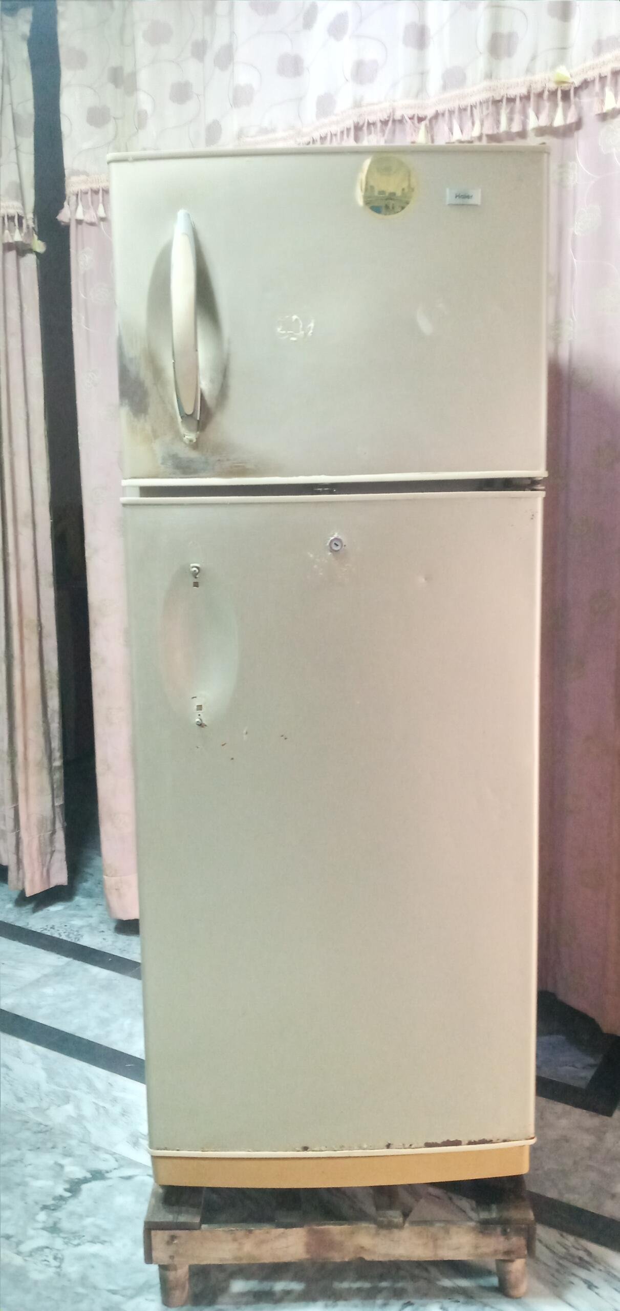 Fridge medium size for sale