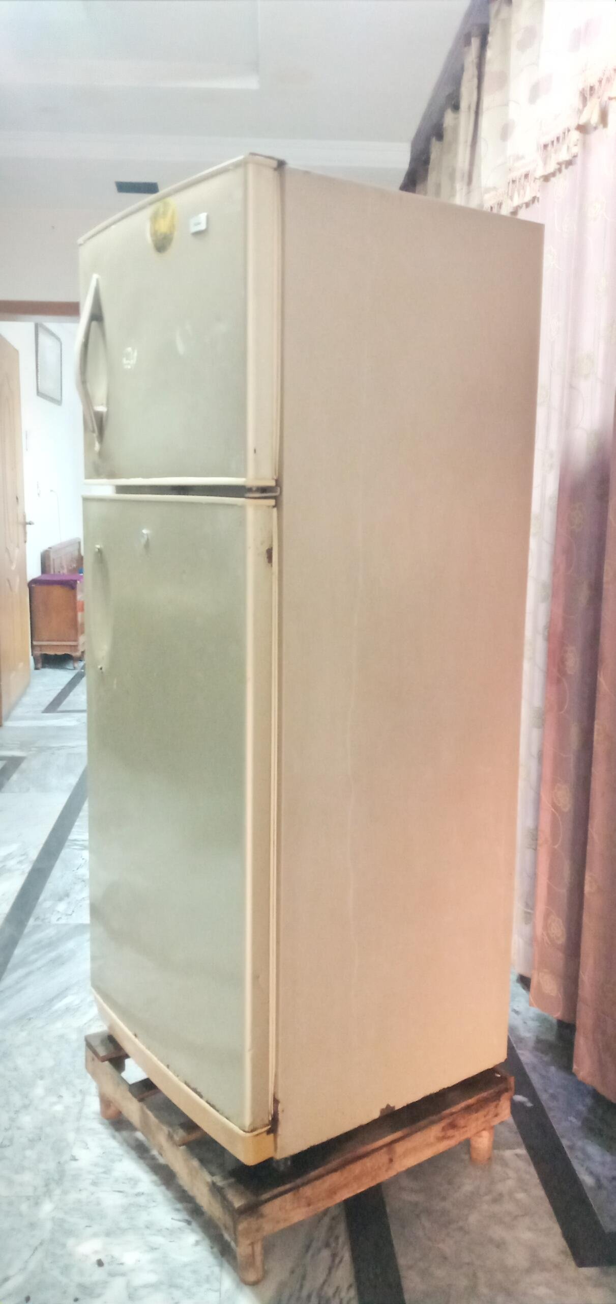 Fridge medium size for sale