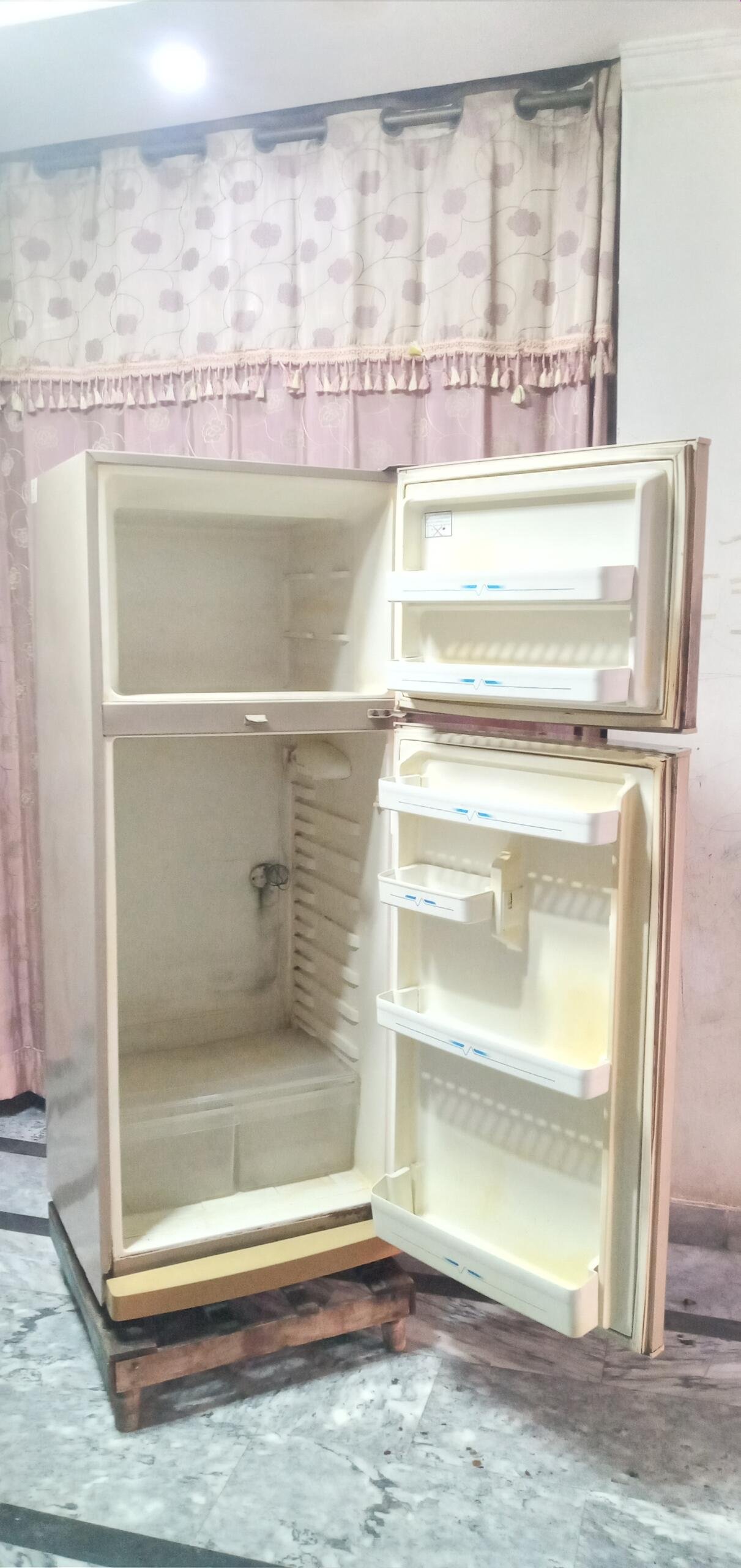 Fridge medium size for sale