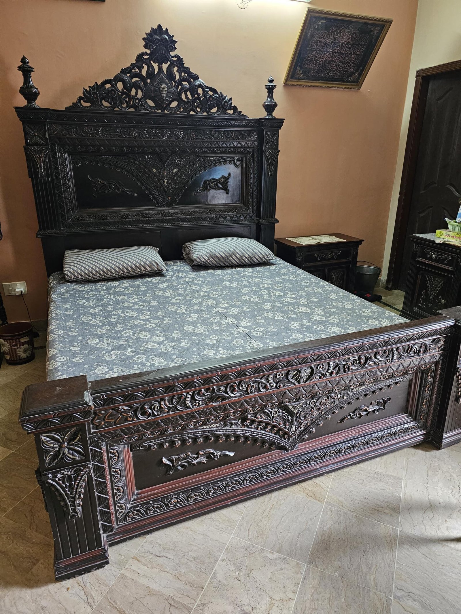 Original Chanyoti Bed set