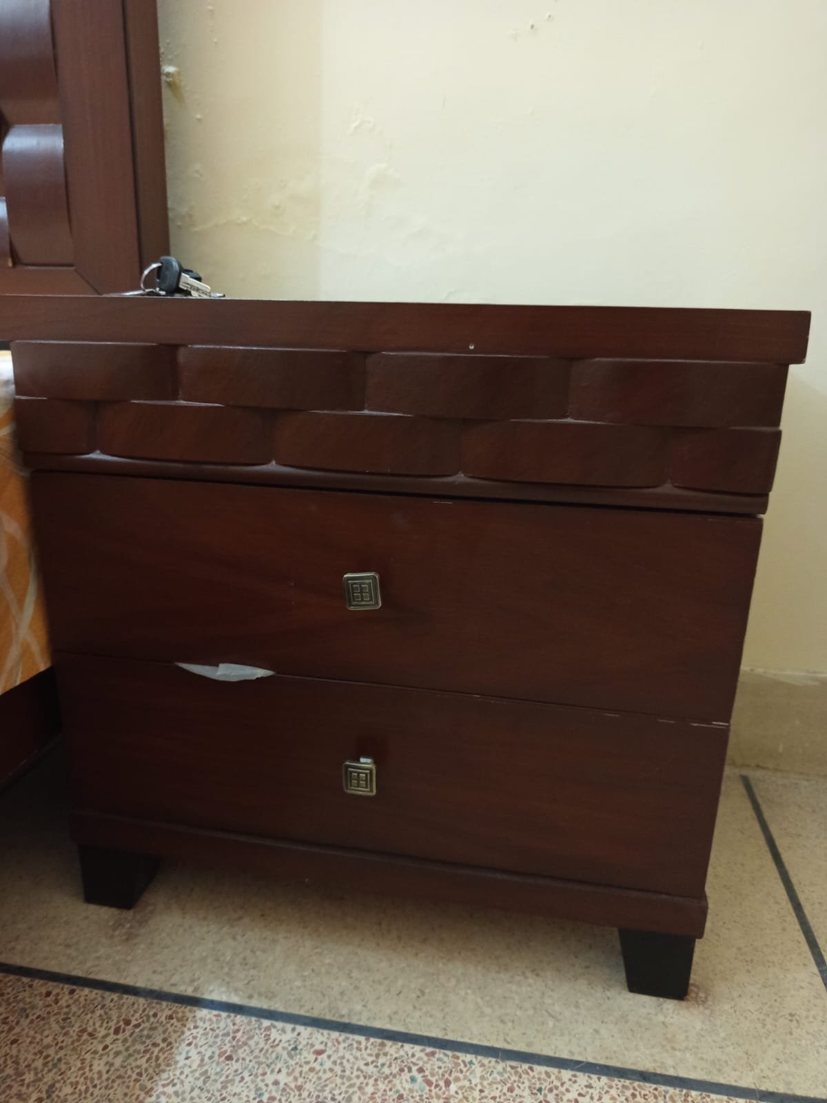 Use bed set available good condition