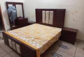 Use bed set available good condition